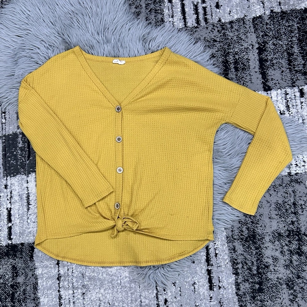 BIBI Women's Mustard Waffle Knit Thermal V-Neck Top Size Small